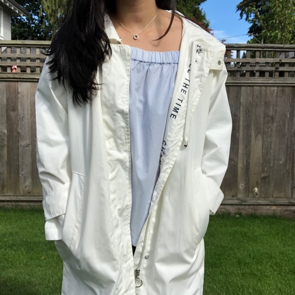 White jacket - Picture 5 of 5